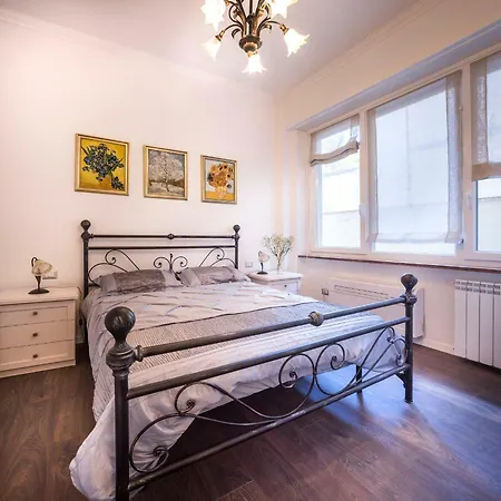 Seven Guest house *